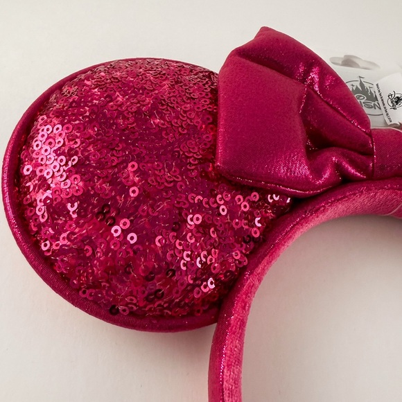 NWT Disney Minnie Mouse Bright Pink Sequined Ears Headband - Picture 3 of 4